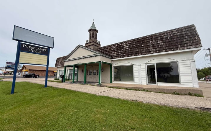 Pictures of Retail property located at 3200 Division St., Burlington, IA 52601 for sales - image #1