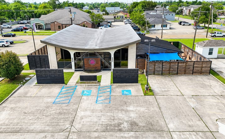 Pictures of Retail property located at 710 Dr. Michael DeBakey Drive, Lake Charles, LA 70601 for sales - image #1