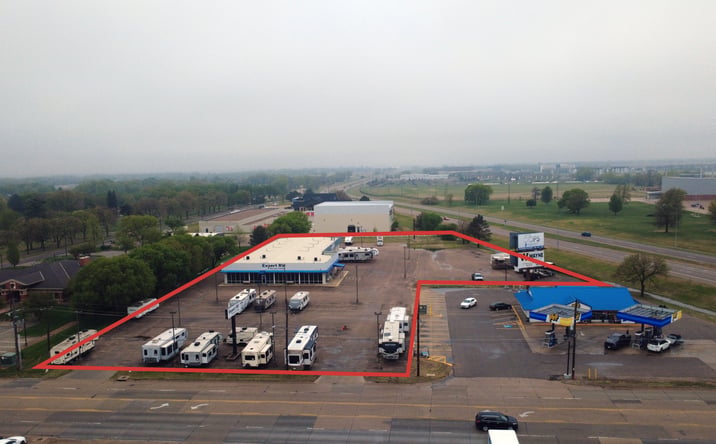 Pictures of Industrial property located at 3333 West Stolley Park Road, Grand Island, NE 68803 for sales - image #1