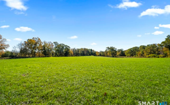 Pictures of Land property located at 100 Hubbard Hill Rd, Killingly, CT 06239 for sales - image #1