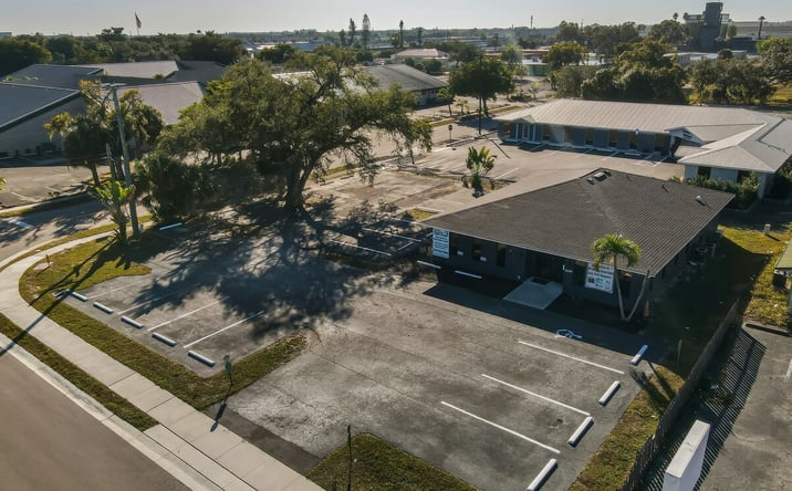Pictures of Office, Special Purpose property located at 2080 Collier Ave, Fort Myers, FL 33901 for sales - image #1