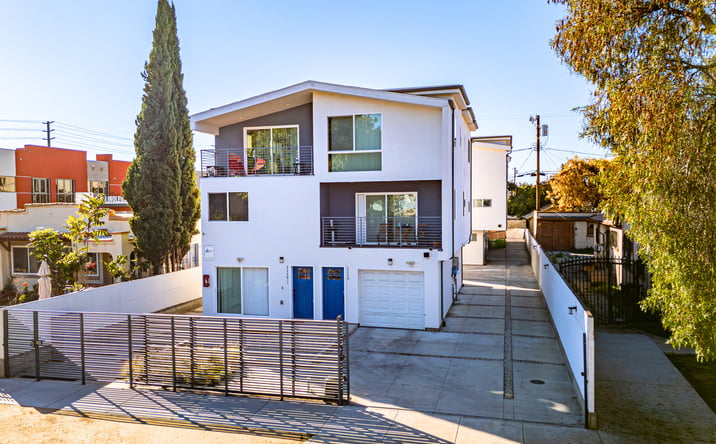 Pictures of Multifamily property located at 1121 North Berendo Street, Los Angeles, CA 90029 for sales - image #1