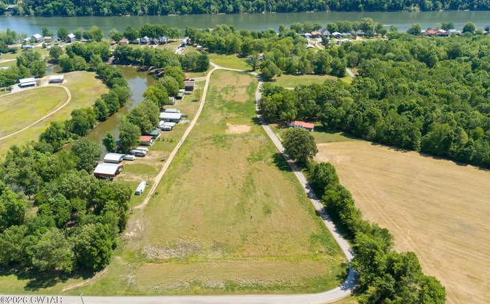Pictures of Land property located at Pevahouse Camp Lane, Decaturville, TN 38329 for sales - image #1