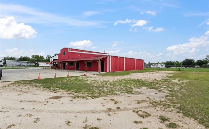 Pictures of Office, Retail property located at 6918 N Terry Road, Edinburg, TX 78542 for sales - image #1