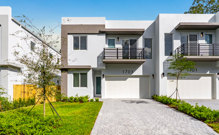 Pictures of Retail, Multifamily property located at 1703 Southwest 23rd Street, Fort Lauderdale, FL 33315 for sales - image #1