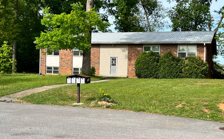 Pictures of Multifamily property located at 150 Joe Hale Drive, Johnson City, TN 37615 for sales - image #1