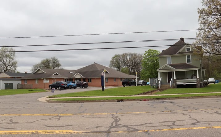 Pictures of Office property located at 2318 Gull Rd, Kalamazoo, MI 49048 for sales - image #1