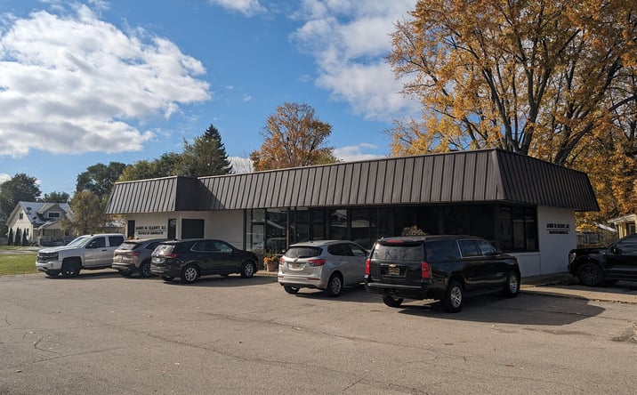 Pictures of Office property located at 1553 Alpine Avenue NW, Grand Rapids, MI 49504 for sales - image #1