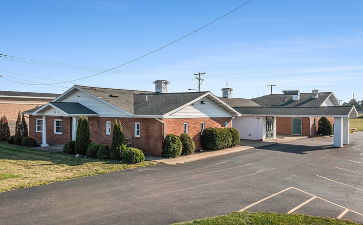 Pictures of Business for Sale, Office, Industrial, Retail property located at 1015 N Centerville Street, Sturgis, MI 49091 for sales - image #1