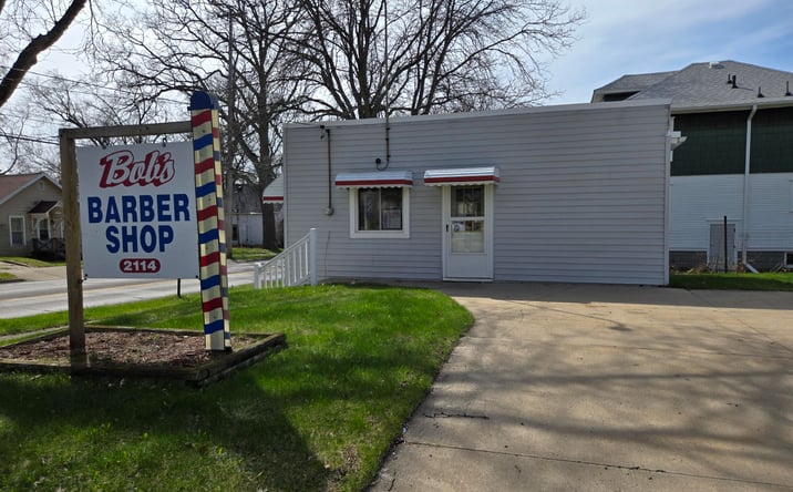 Pictures of Business for Sale, Office property located at 2114 E Ganson Street, Jackson, MI 49202 for sales - image #1