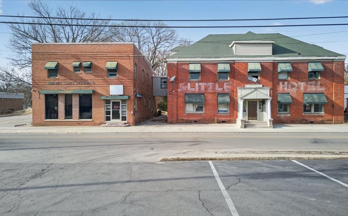 Pictures of Hospitality property located at 1010 S Garnett Street, Henderson, NC 27536 for sales - image #1