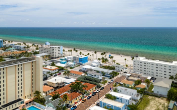Pictures of Multifamily property located at 335 Georgia St, Hollywood, FL 33019 for sales - image #1