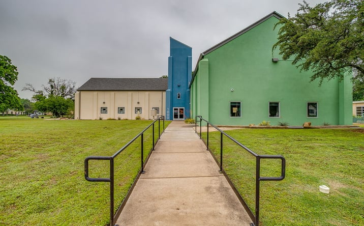 Pictures of Office property located at 1000 Bonnie Brae Avenue, Fort Worth, TX 76111 for sales - image #1