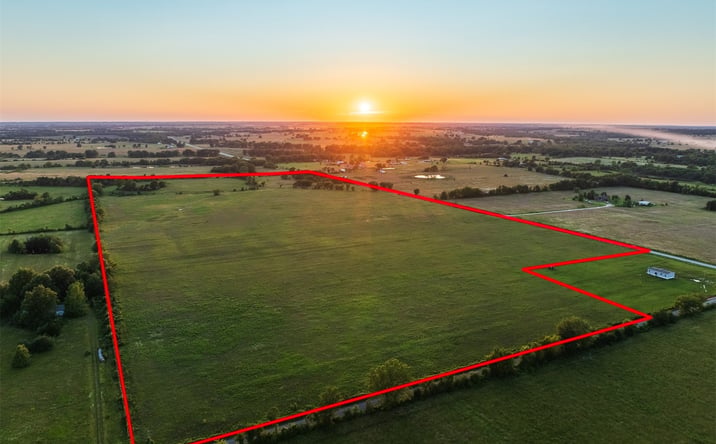 Pictures of Land property located at 77 Old Highway 10, Miami, OK 74354 for sales - image #1
