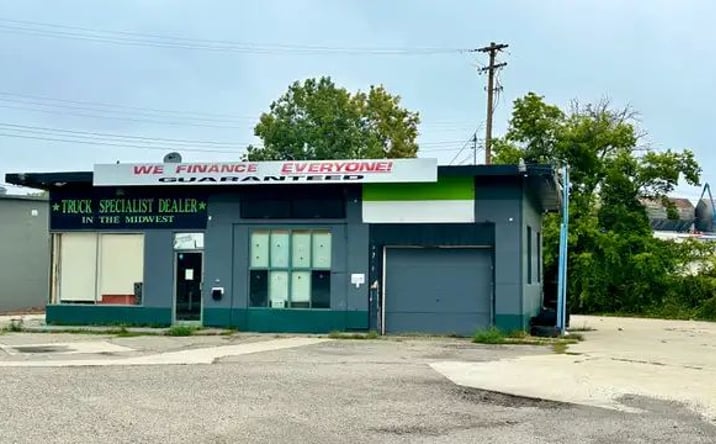 Pictures of Retail, Mixed Use property located at 2937 S Martin Luther King Jr Blvd, Lansing, MI 48910 for sales - image #1