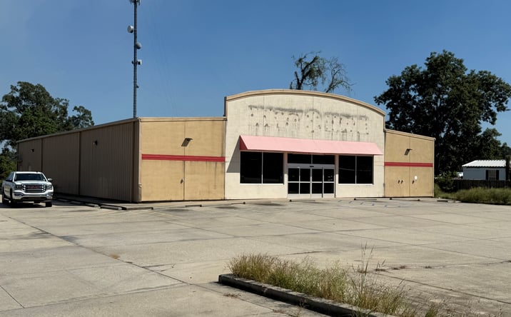 Pictures of Retail property located at 12902 U.S. 190, Port Allen, LA 70767 for sales - image #1