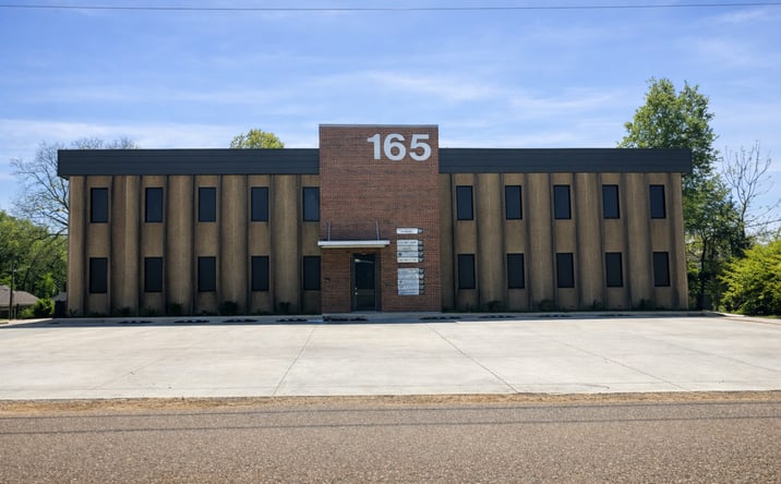 Pictures of Office property located at 165 West South Street, Hernando, MS 38632 for sales - image #1