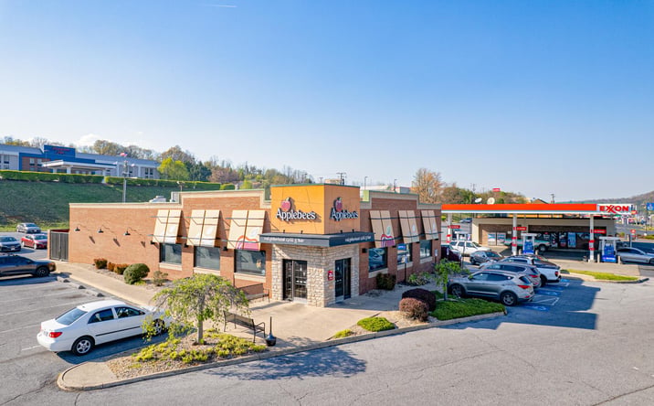 Pictures of Retail property located at 139 Lee Jackson Highway, Staunton, VA 24401 for sales - image #1