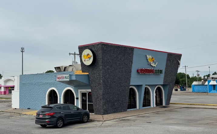 Pictures of Retail property located at 5920 NW 23rd St, Oklahoma City, OK 73127 for sales - image #1