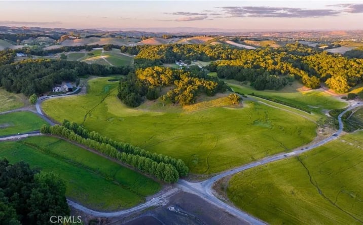 Pictures of Land property located at 810 Dove Pond Road, 15267, CA 93465 for sales - image #1