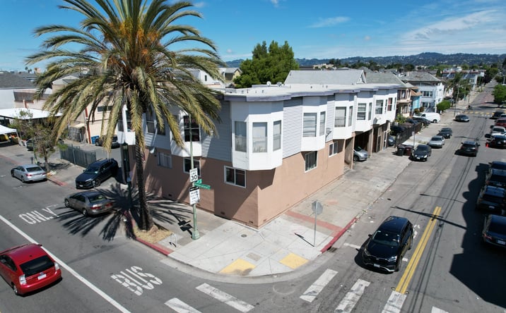 Pictures of Multifamily property located at 848 International Boulevard, Oakland, CA 94606 for sales - image #1