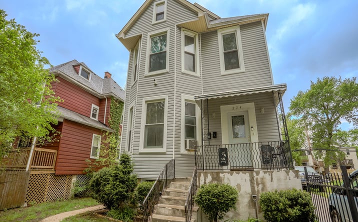 Pictures of Multifamily property located at 224 N Lockwood Avenue, Chicago, IL 60644 for sales - image #1