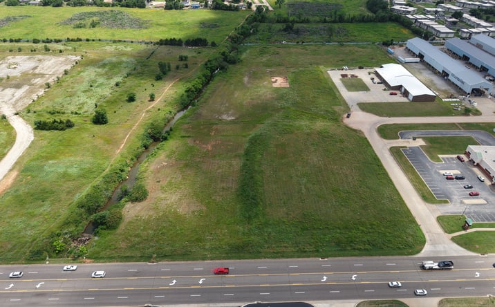 Pictures of Retail, Land property located at 3250 Southeast 30th Street, Del City, OK 73115 for sales - image #1