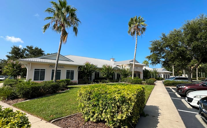 Pictures of Office property located at 1515 HERBERT ST, PORT ORANGE, FL 32129-6105 for sales - image #1