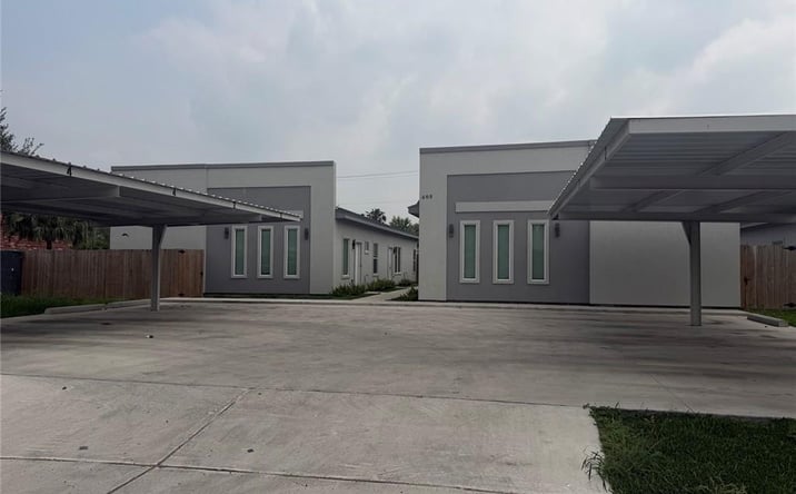 Pictures of Multifamily property located at 408 Gastel Circle, Edinburg, TX 78539 for sales - image #1