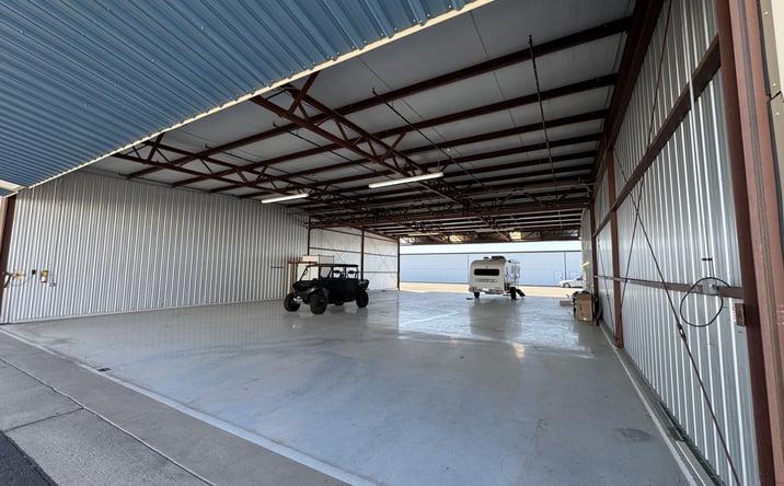 Pictures of Special Purpose property located at 6891 N Glen Harbour Blvd., Hangars 9-10, Glendale, AZ 85037 for sales - image #1