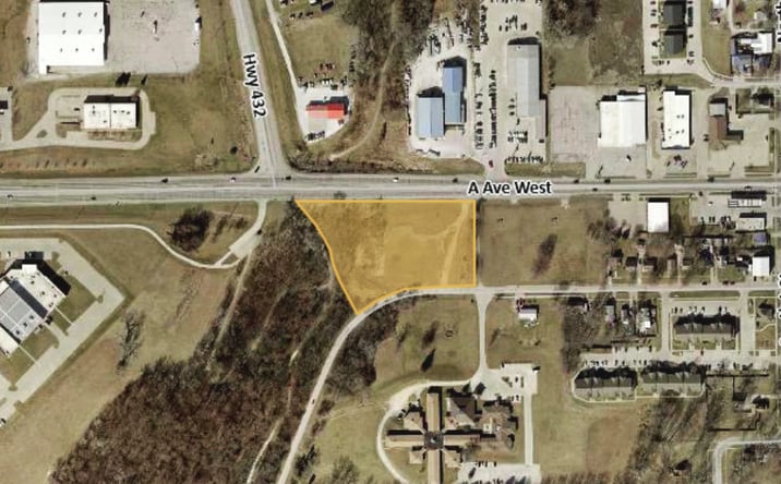 Pictures of Land property located at 1716 A Avenue West, Oskaloosa, IA 52577 for sales - image #1