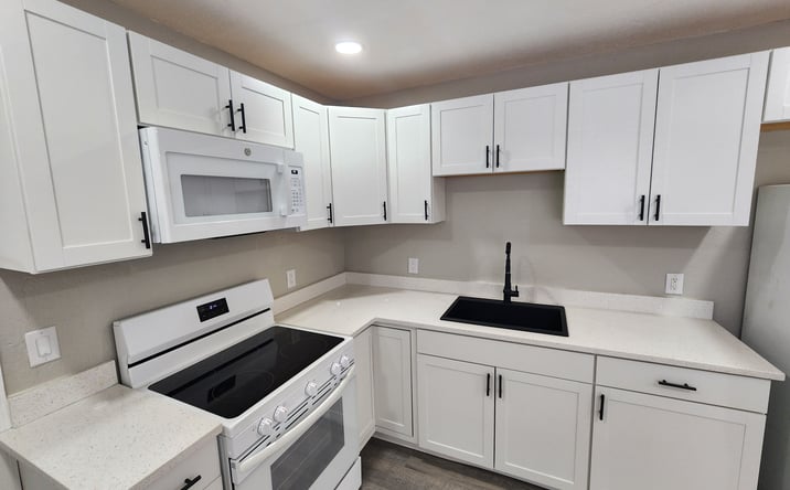 Pictures of Multifamily property located at 1211 62nd Avenue East, Bradenton, FL 34203 for sales - image #1