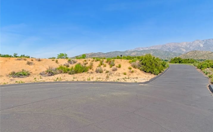 Pictures of Land property located at 7055 Royal View, Yucaipa, CA 92399 for sales - image #1