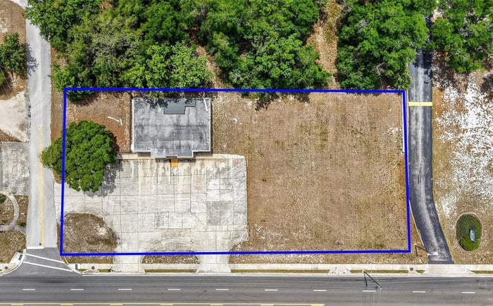 Pictures of Retail property located at 2501 South Street, Leesburg, FL 34748 for sales - image #1