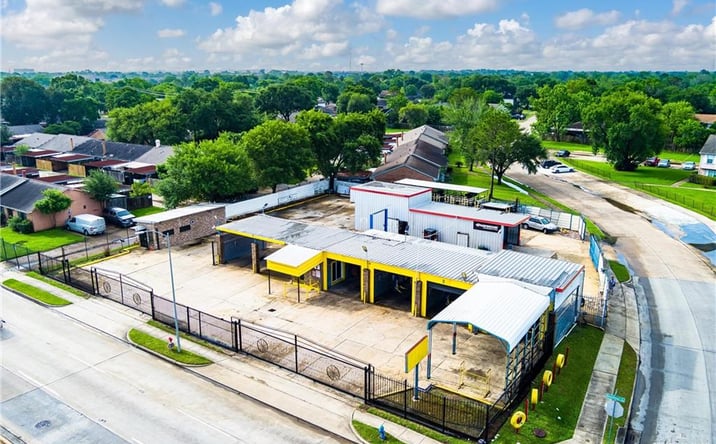 Pictures of Retail, Industrial property located at 11361 Beechnut Street, Houston, TX 77072 for sales - image #1