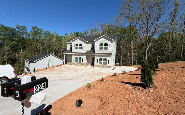 Pictures of Multifamily property located at 44 Bond St, Royston, GA 30662 for sales - image #1