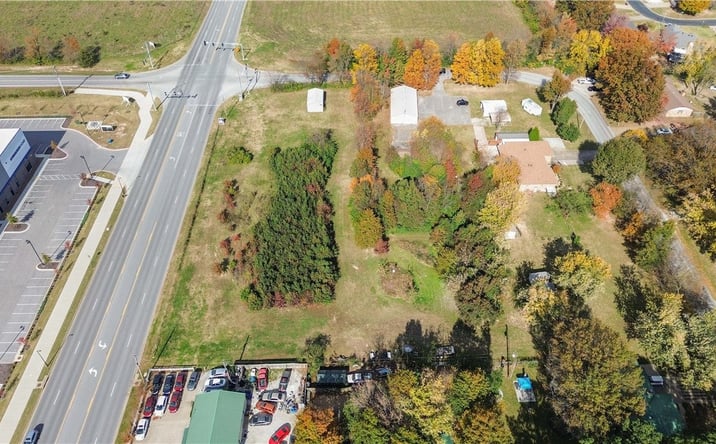 Pictures of Special Purpose property located at 626 Oakwood Street, Lowell, AR 72745 for sales - image #1