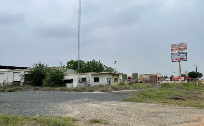 Pictures of Special Purpose property located at 2081 Bi 35 East, Pearsall, TX 78061 for sales - image #1