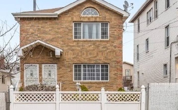 Pictures of Mixed Use property located at 428 Beach 65th Street, Arverne, NY 11692 for sales - image #1