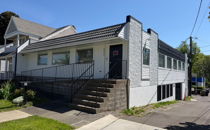 Pictures of Office property located at 808 N 2nd St, Tacoma, WA 98403 for sales - image #1
