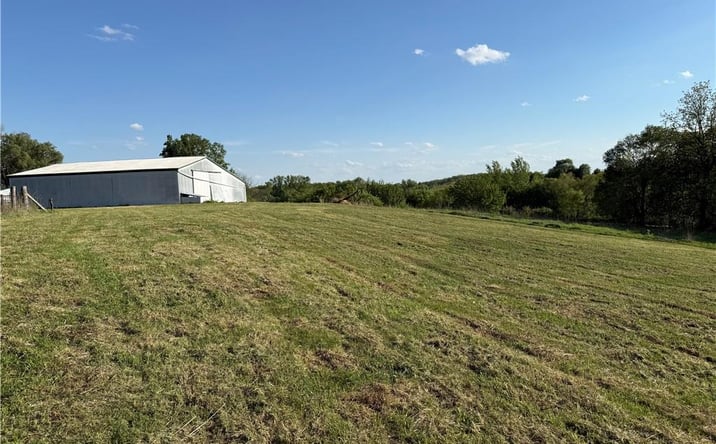 Pictures of Land property located at 10585 SE 32nd Road, St Joseph, MO 64507 for sales - image #1
