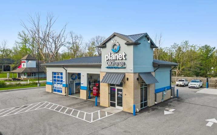 Pictures of Retail property located at 18488 PEARL RD, STRONGSVILLE, OH 44136-6923 for sales - image #1