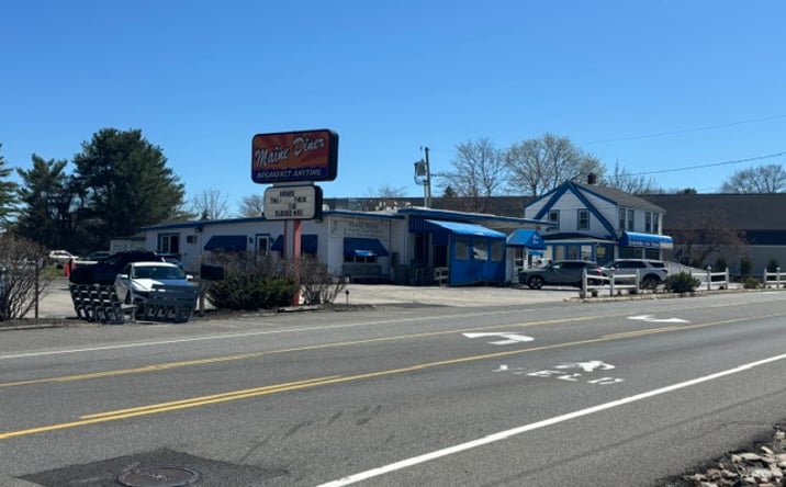 Pictures of Retail property located at 2265 Post Road, Wells, ME 04090 for sales - image #1