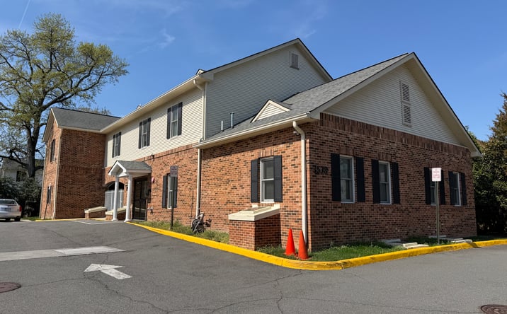 Pictures of Retail property located at 3538 Moncure Avenue, Falls Church, VA 22041 for sales - image #1