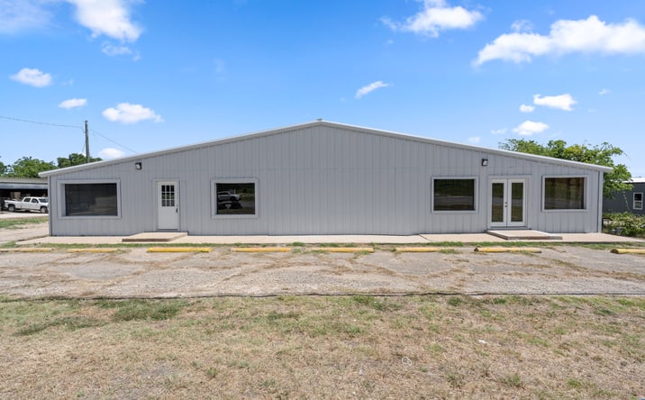 Pictures of Retail, Office, Mixed Use property located at 2302 East Adams Avenue, Temple, TX 76501 for sales - image #1
