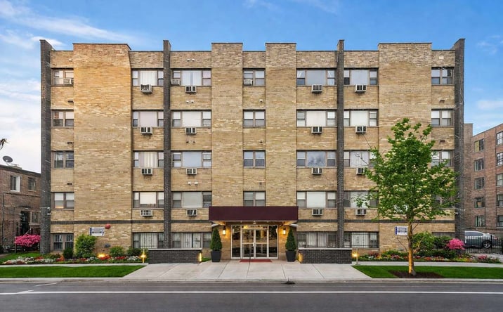 Pictures of Multifamily property located at 7854 S South Shore Dr, Chicago, IL 60649 for sales - image #1