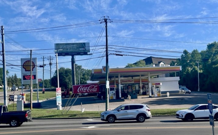 Pictures of Retail property located at 1391 SCHILLINGER RD S, MOBILE, AL 36695-8908 for sales - image #1