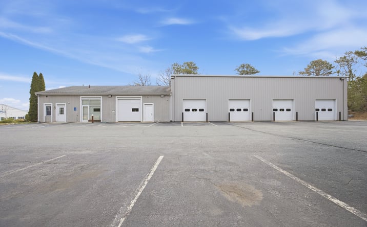 Pictures of Business for Sale property located at 7 COLONEL DR, BUZZARDS BAY, MA 02532-3913 for sales - image #1