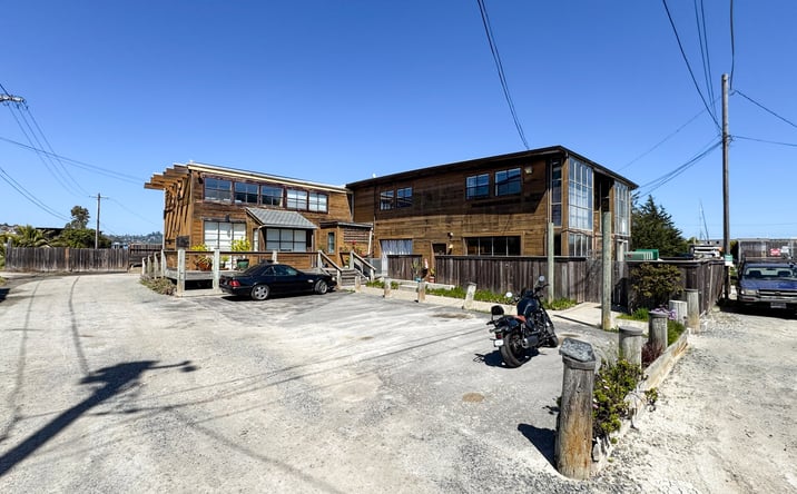 Pictures of Multifamily property located at 40 VARDA LNDG RD, SAUSALITO, CA 94965-1417 for sales - image #1