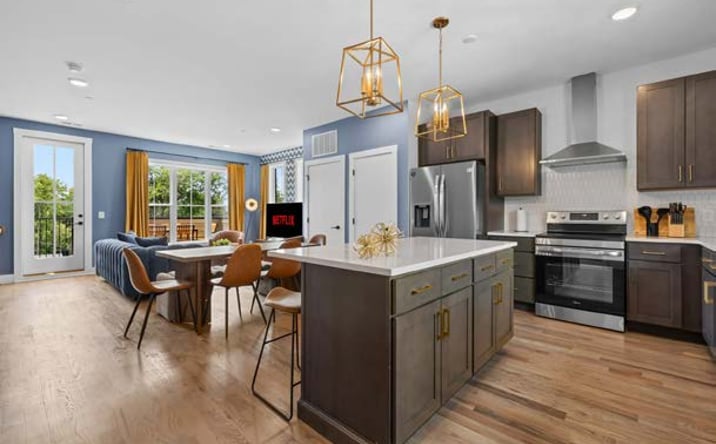 Pictures of Hospitality property located at 1300 Pennock Ave, Nashville, TN 37207 for sales - image #1